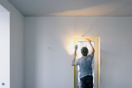 5 tools your need for DIY wall plastering